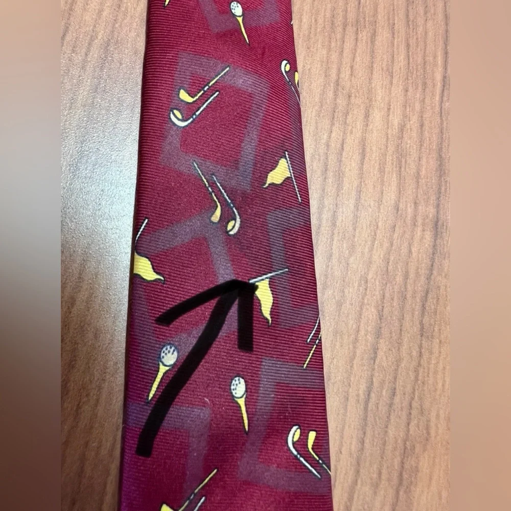 Cacharel Silk Necktie Golf Print Made in Italy Vintage Mens Tie WPL 13303